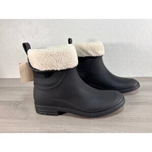 Kamik Abigail Lo Women's Black Snow Boots Sheeling Top Size 8 EU 39- NWT